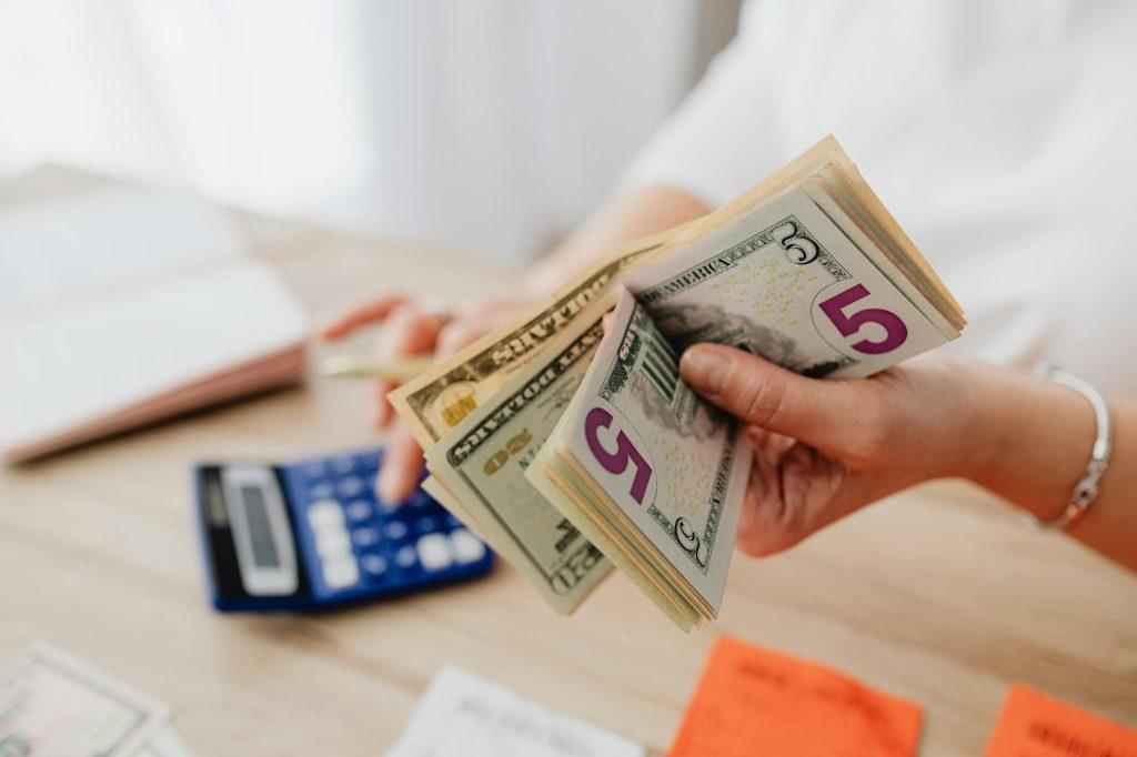 Cash flow calculator showing investment property profitability analysis.