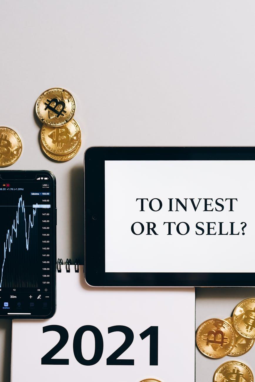 Best Gold Investment Options: ETFs, Stocks, or Physical Gold?